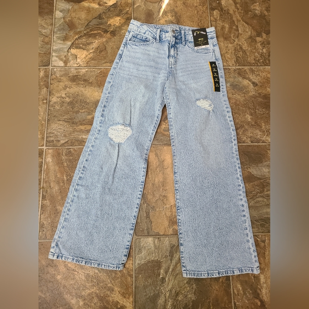 Wide Leg Mid Rise Distressed Jeans